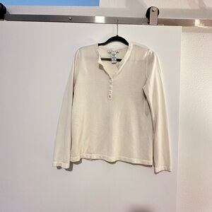 Chaus Ivory Long Sleeve V-Neck Top
